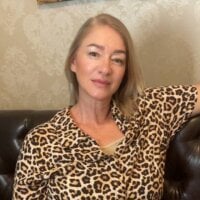hunters_woman webcam model