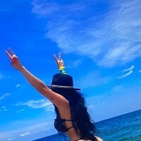 areviklusine1's Live XXX Chat