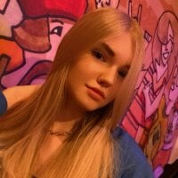 VanessaMory's Offline Chat Room