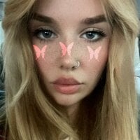 miabiella's Offline Chat Room