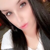 Greenqueen115's Offline Chat Room