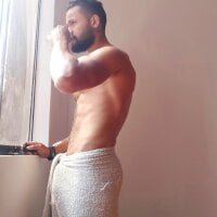 justinsexi's Offline Chat Room