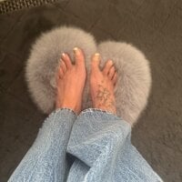 blondebitch2's Avatar Pic