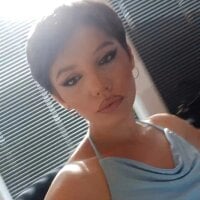 ArielleParis webcam