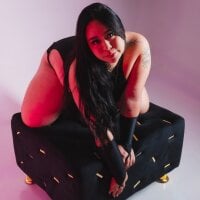 EmaHarpeer webcam model