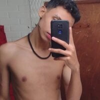 Bem_Jamin_ model avatar