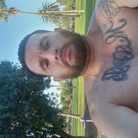 Lil_mexicano16's Offline Chat Room