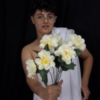 kari_daka's Avatar Pic
