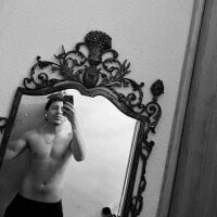 nickyvvv webcam