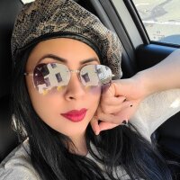 claire_flamez's Offline Chat Room