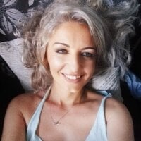 angel_devil_milf webcam model