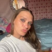 Precious1619 offline chatrum