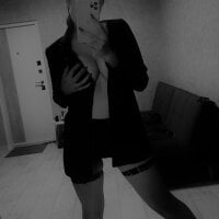Lola_0666 webcam model
