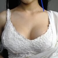Alina-khan