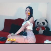 Luluu_08 webcam model