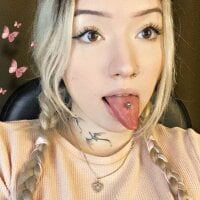 AdenaCoplan model avatar