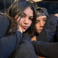 Mia_and_lexy
