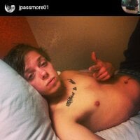 whiteboylove1996 webcam