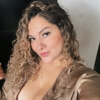 Sara_smiiith211 webcam