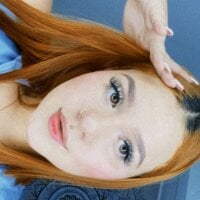 mia_rosy_'s Profile Pic
