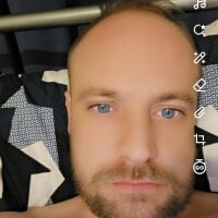 weejimrobertson1690 webcam