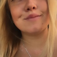 Alexis_Luvn Offline chat-huone