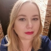 Holly_Plump's Offline Chat Room