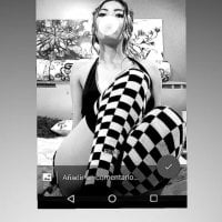 xsexygirl1's Offline Chat Room