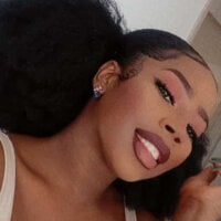 Модель AfroGoddess