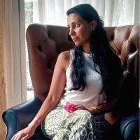 LovelyBeatrice's Avatar Pic