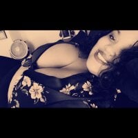 luscious_jugs' Offline Chat Room