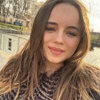 AdriannaSilver 오프라인 채팅방