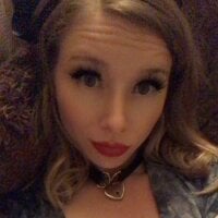 Honey_drips' Offline Chat Room