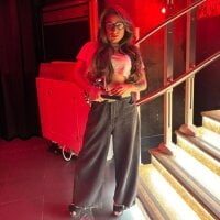 Lara_Luckessy avatar