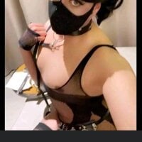 Latifawbass' Offline Chat Room