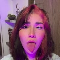 AriLumi model avatar