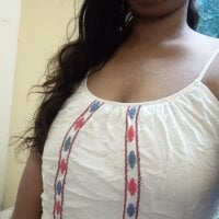 Urmila_Ji's Offline Chat Room