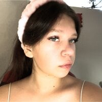 KylieHatton webcam model