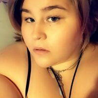 lilyloveless92's Offline Chat Room