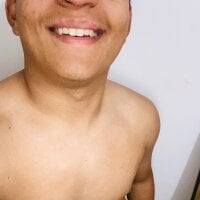 labiosrojos03 Adlı Modelin Avatarı