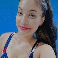 iris_crem's Offline Chat Room