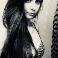 tallthing123's Offline Chat Room