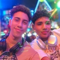 BrawnLove02 webcam