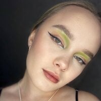 DollyBestwick's Avatar Pic