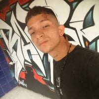 Straight_Guy22 webcam