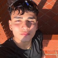 Valentin_peach webcam