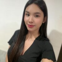 AveeMariahhh webcam model