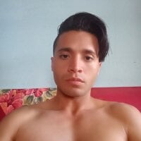 BobbyCam's Offline Chat Room