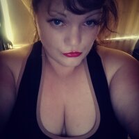 BBWcloudqueen's Offline Chat Room