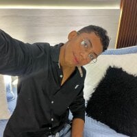 Brunette__boy webcam